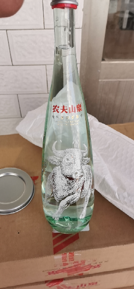 农夫山泉水昨天已经到货-惠小助(52huixz.com)